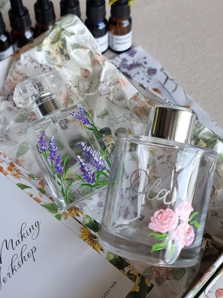 Perfume party (Private Workshop Outside Scent Studio)