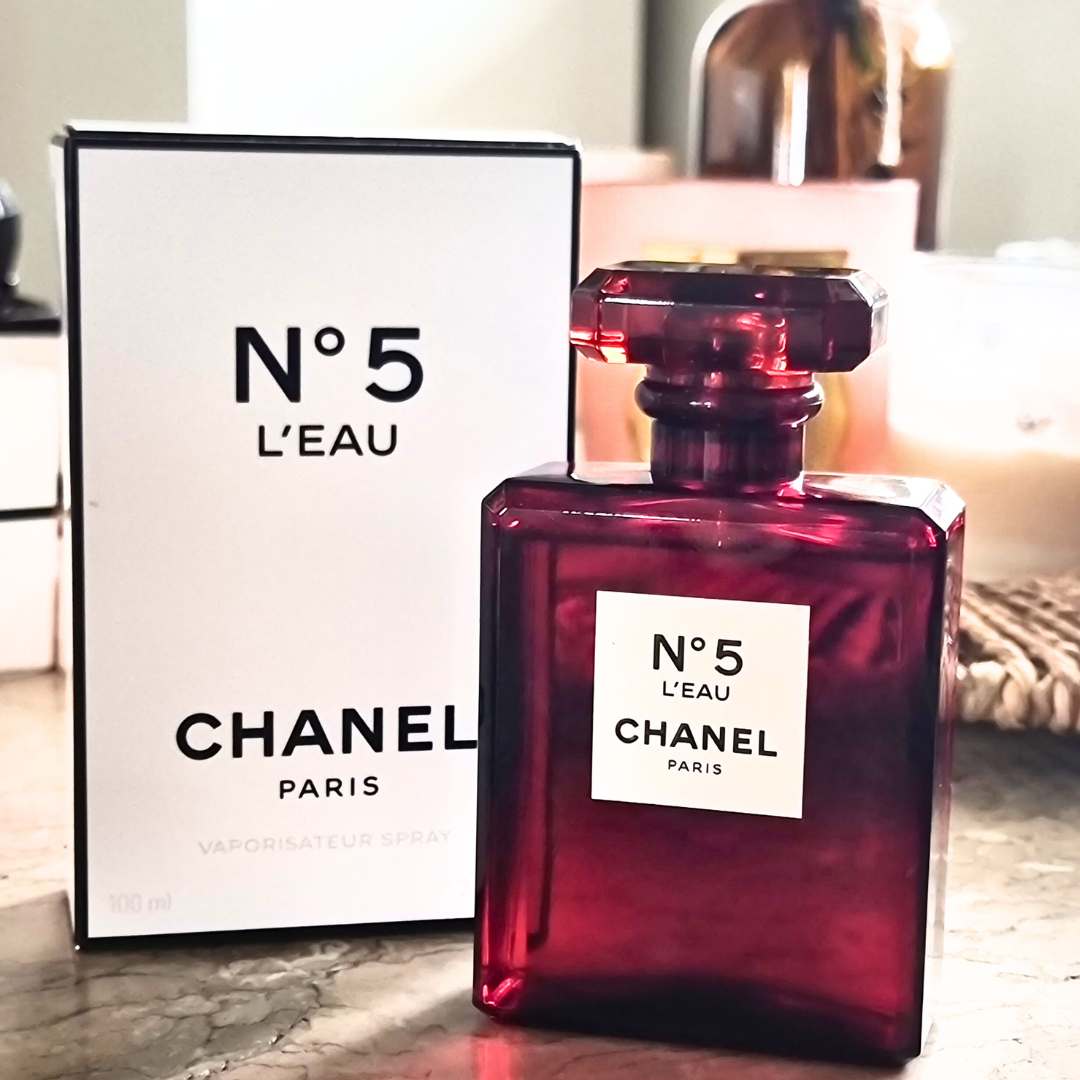 Chanel no 5 in red cheap
