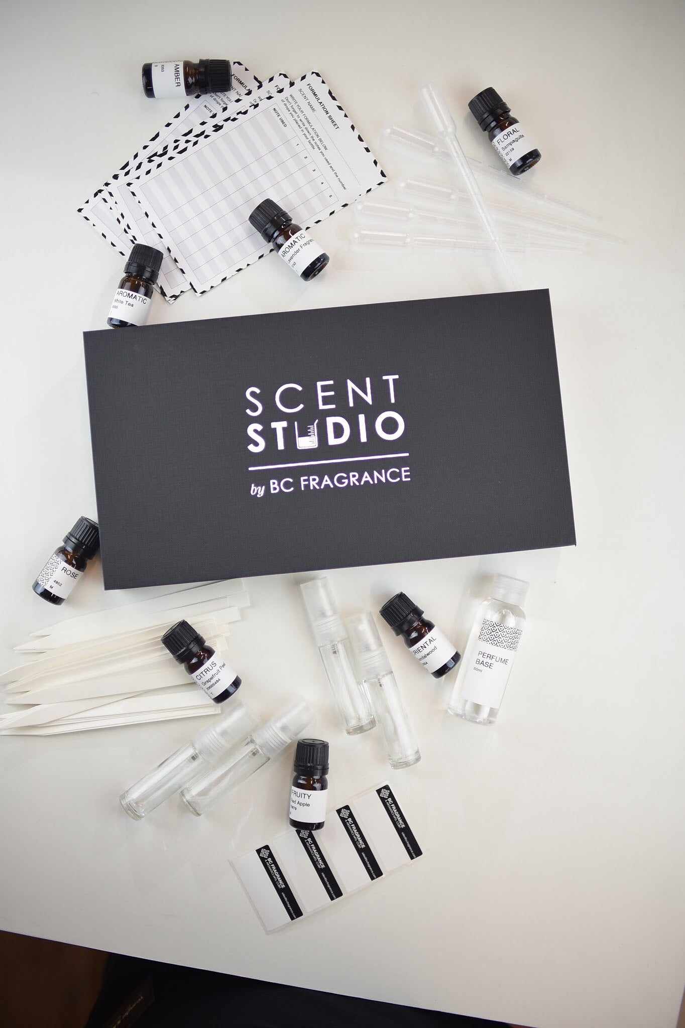 Perfumer Notes Kit Perfumer's Apprentice: Basic Perfume Making Kit – BC Scent Studio